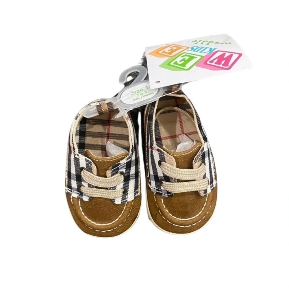 WeeKids Plaid Slip-on Shoes in Brown, Size 1 (2-3M)​​​​​​​​​